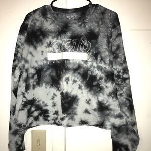 Tie dye cropped long sleeve
